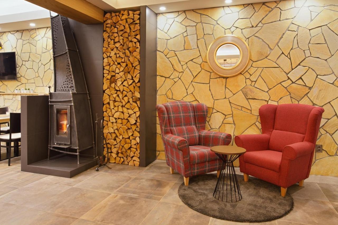 Rokava Hotell Rohatec Exteriör bild